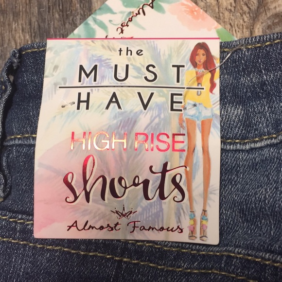 New Almost famous high rise lace distresse… - Picture 5 of 9